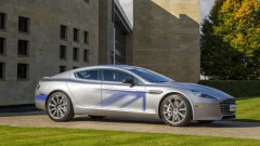 En daar is de Aston Martin RapidE al