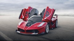 Ferrari FXX K met 1050 pk laat zich zien in Abu Dhabi