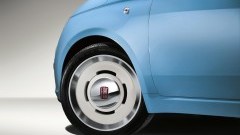Fiat 500 Vintage '57 en kleurrijke Panda in de verkoop