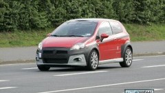 Scoop! Ook Grande Punto Abarth gespot!