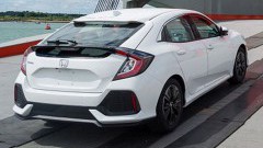 Honda Civic hatchback gesnapt