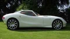 Supercar met reusachtige diesel - Trident Iceni