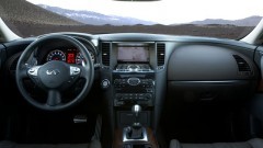 Infiniti FX50 onderweg naar Europa (video!)