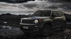 Jeep Renegade en Cherokee Night Eagle in het daglicht