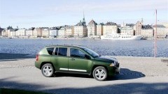 Jeep Compass en Patriot rijden 1124 kilometer op ��n tank