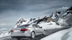 Vierwielaandrijving voor Lexus LS 460