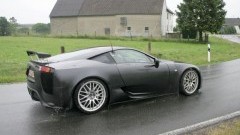 Scoop! Lexus opent de aanval