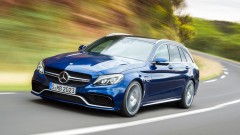 Mercedes C63 AMG is los
