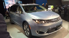 Minder busje, wel heel ruim: Chrysler Pacifica is terug