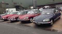 Oldtimerbezitters in de file naar politiek Den Haag