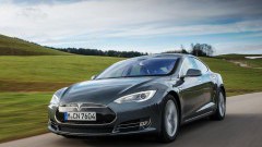 Op afstand parkeren met Tesla Model S en Model X