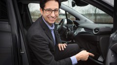 Op haaienjacht bij de Opel-dealer