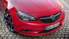 De Opel Cascada Supreme werd vorig jaar in Parijs onthuld en is inmiddels leverbaar geworden. Extra uitrusting met een lekker fel kleurtje.