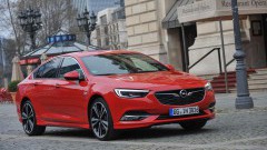 Opel Insignia zorgt voor verlichting