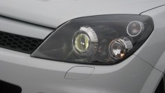 Opel Astra OPC N�rburgring Edition maakt korte metten met alles en iedereen