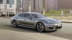 Porsche Panamera Turbo S in Tokyo