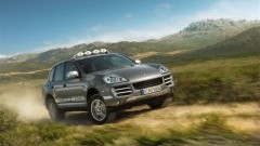 Grote held � Porsche Cayenne S Transsyberia