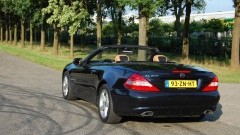 En het is....de Mercedes-Benz SL-Klasse!
