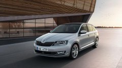 Skoda levert diverse modellen met extra voordeel. Zo zijn er de Clever uitvoeringen van de Fabia en Rapid en een Tech pakket voor de Octavia en Superb.