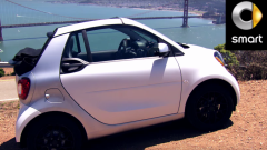 Smart fortwo cabrio doet zijn dakje open