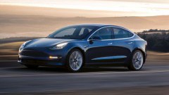 Snelle Tesla Model 3 met AWD op komst