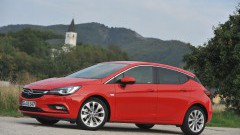 Teller Opel Astra gaat naar half miljoen