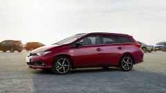 Toyota maakt goede sier met hybride
