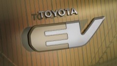 Toyota hint naar elektrisch aangedreven auto