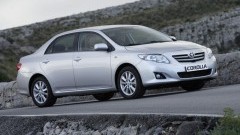 Corolla sedan onthuld