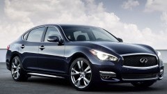 Vernieuwde Infiniti Q70 ook met lange wielbasis