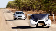 Vierpersoons zonneauto rijdt 1500 km op n lading