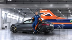 Vierwielaandrijving en meer voor Jaguar F-Type