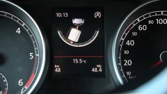 Volkswagen maakt manoeuvreren met aanhanger kinderspel