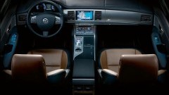 Potente roofkat - Meet the Jaguar XFR! (update: getunede XFR bereikt 360 km/u!)