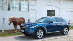 In de picture (willen) staan - Infiniti FX30d en FX50