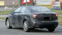 Scoop - Toyota Avensis maakt zich klaar