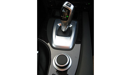 BMW 525xd Touring High Executive kiest zijn eigen weg