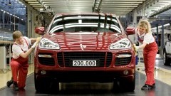 200.000ste Porsche Cayenne rolt van de band