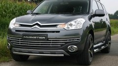 Stoere jongen � Citroen C-Crosser Musketier