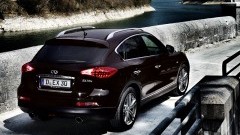 Meer luxe voor Infiniti EX30d en EX37