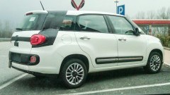 Fiat 500XL op de weg gespot
