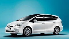 Toyota Prius in gezinsverpakking naar IAA