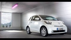Slimste jongetje uit de klas - Toyota iQ - Update: Roadster in de maak?