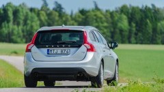 Volvo S60/V60 goedkoper, automaten duurder