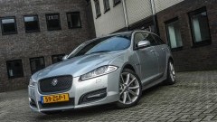 Jaguar XF Sportbrake casually late