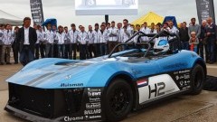 Jan Lammers onhult waterstofracewagen van TU Delft