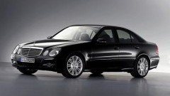 Mercedes-Benz E-klasse heeft hart voor de zaak