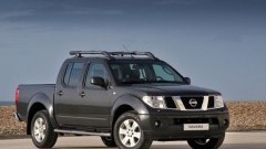 Nissan Navara voor nieuwe airbagsoftware naar de dealer