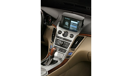 Cadillac CTS opent de aanval