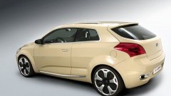 Sportieve hatchback van Kia is onderweg